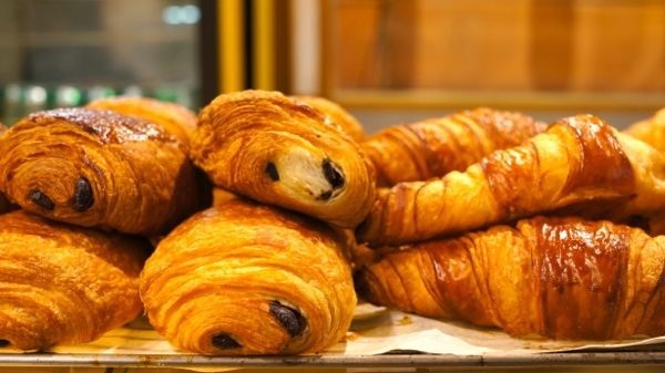 croissants france paris